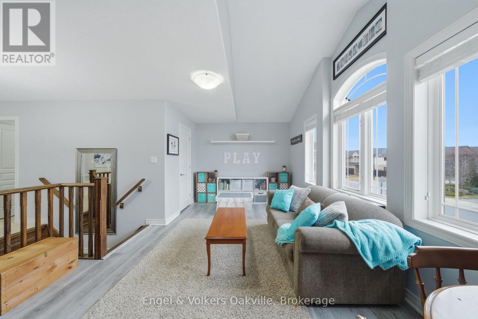 115 Pumpkin Pass, Hamilton (Binbrook), ON - Indoor Photo Showing Other Room