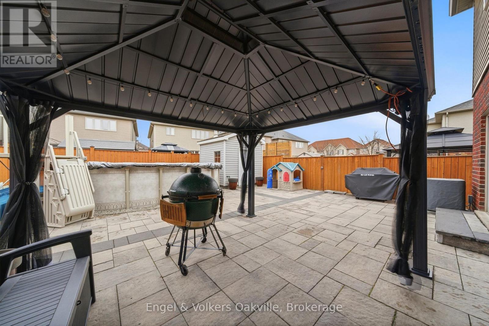 115 Pumpkin Pass, Hamilton (Binbrook), ON - Outdoor With Deck Patio Veranda With Exterior
