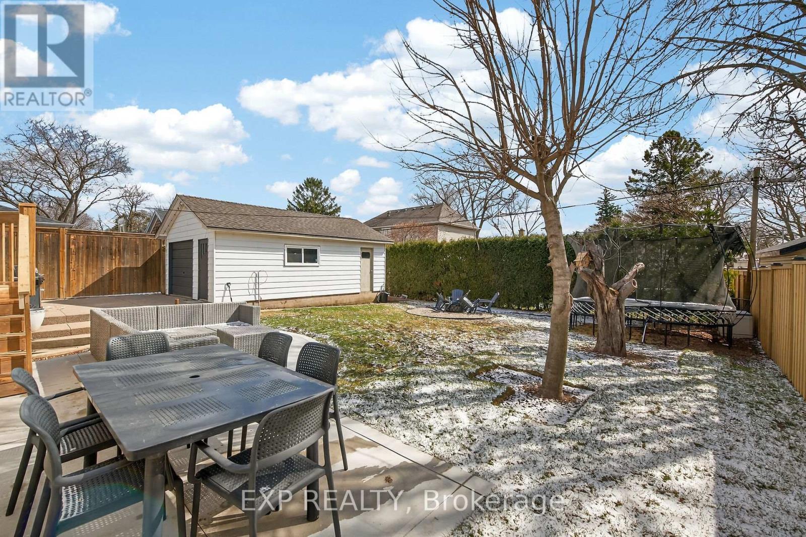 5418 Anthony Place, Burlington, ON - Outdoor