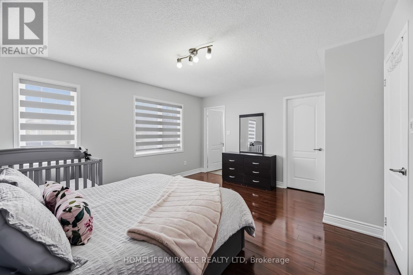 41 Tanglemere Crescent, Brampton, ON - Indoor Photo Showing Bedroom