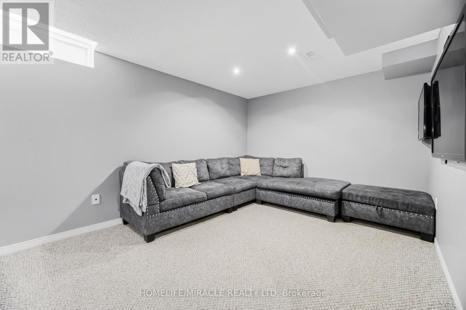 41 Tanglemere Crescent, Brampton, ON - Indoor