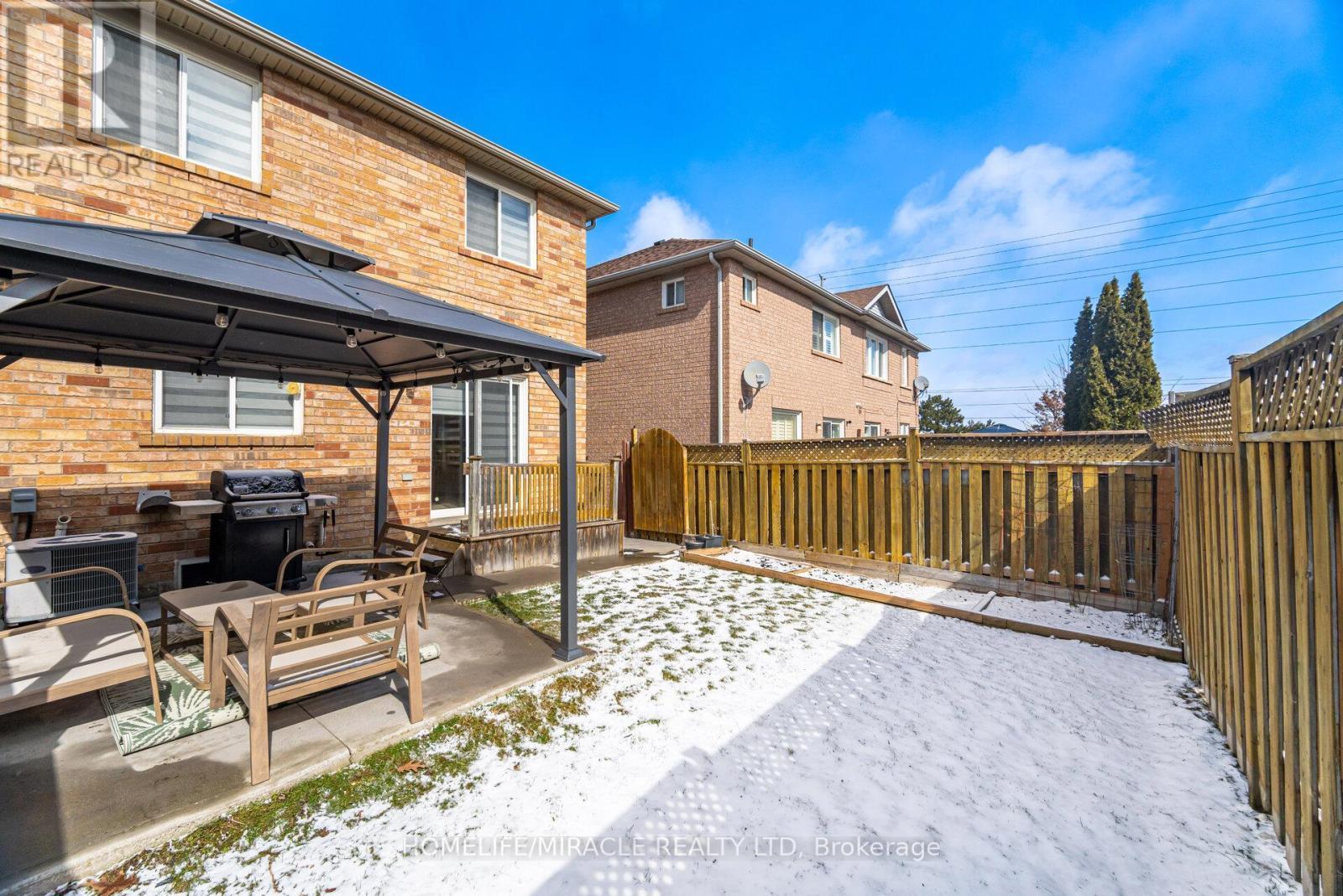 41 Tanglemere Crescent, Brampton, ON - Outdoor With Exterior