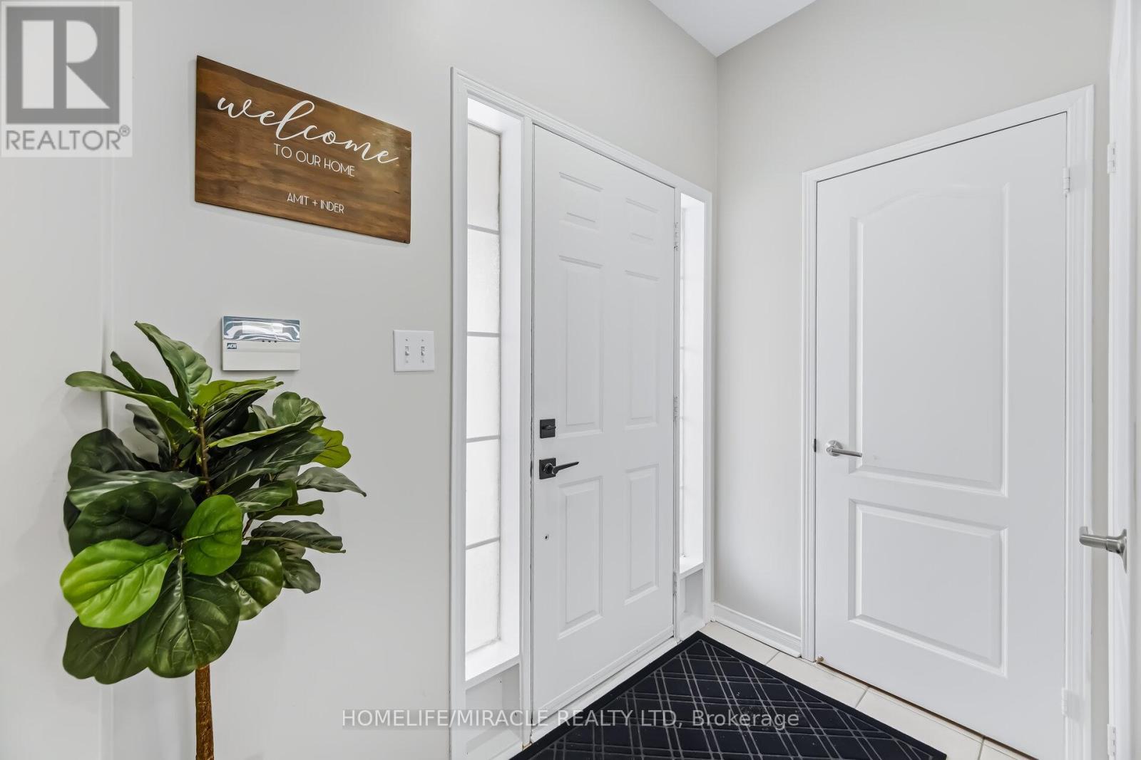 41 Tanglemere Crescent, Brampton, ON - Indoor Photo Showing Other Room