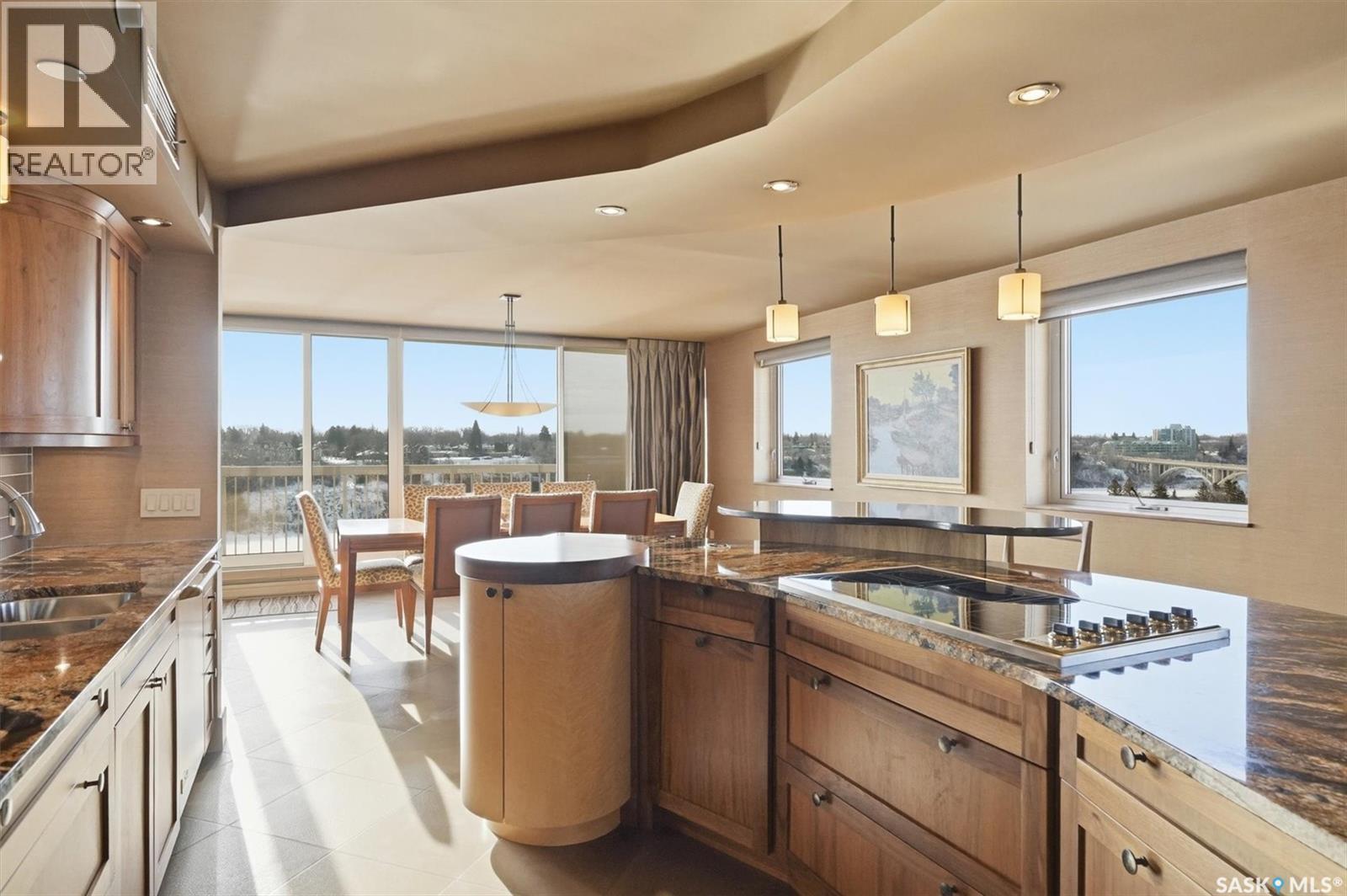 1001 730 Spadina Crescent E, Saskatoon, SK - Indoor Photo Showing Kitchen