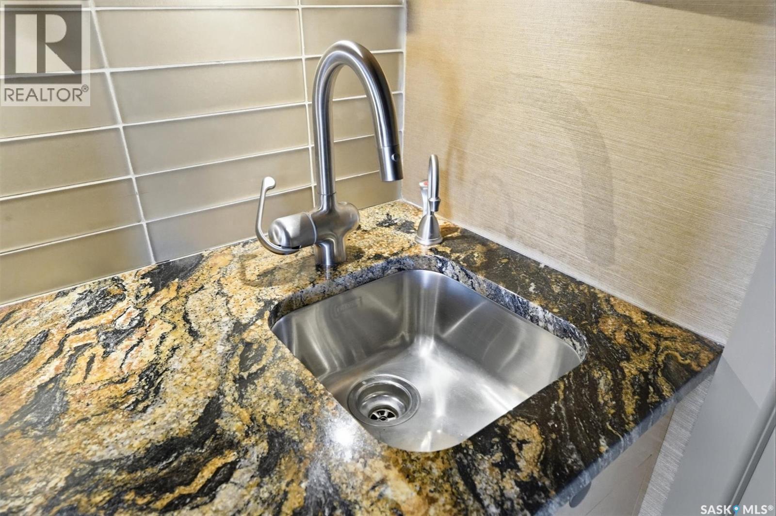 1001 730 Spadina Crescent E, Saskatoon, SK - Indoor