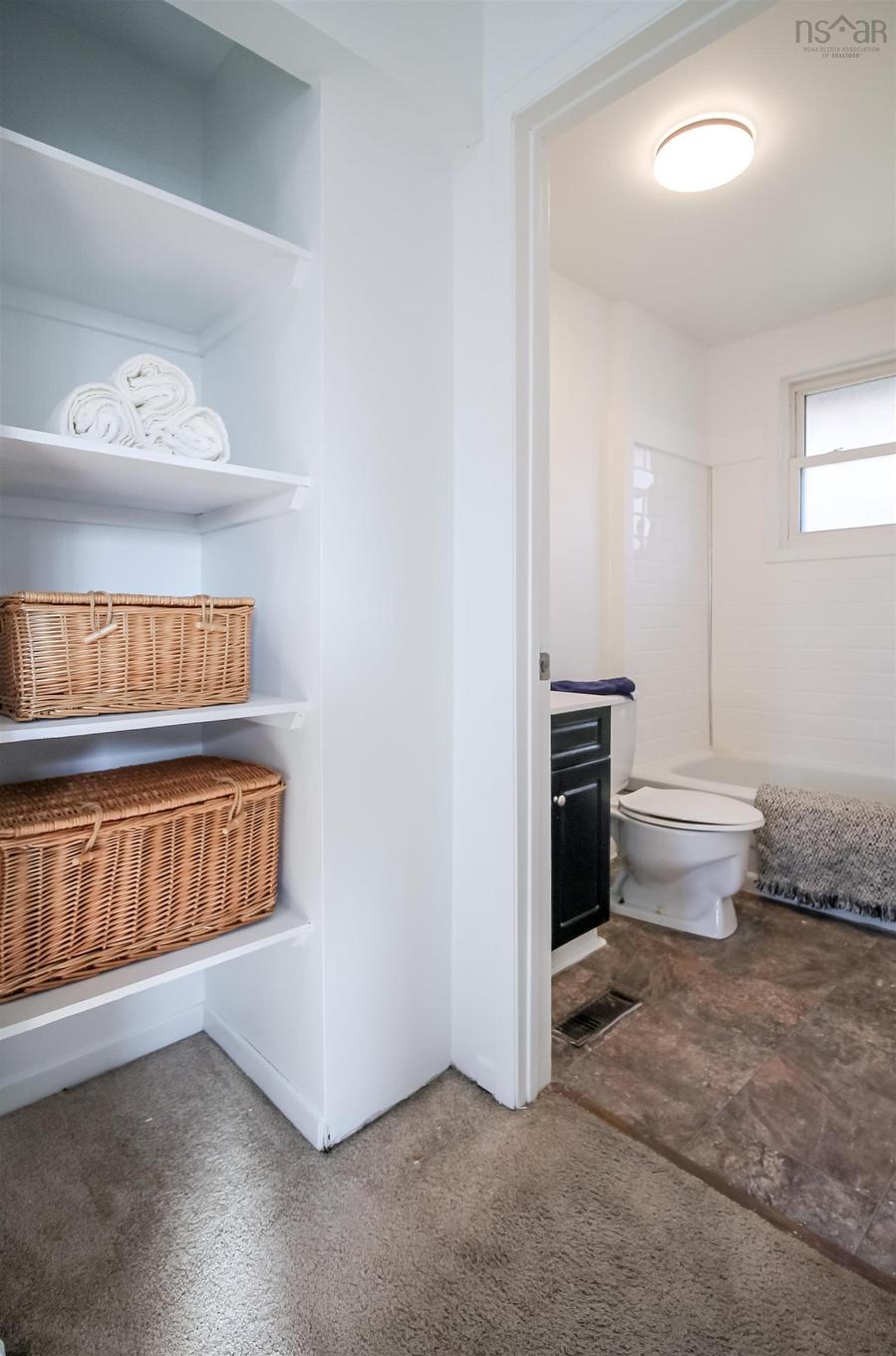 36 Regal Road, Dartmouth, NS