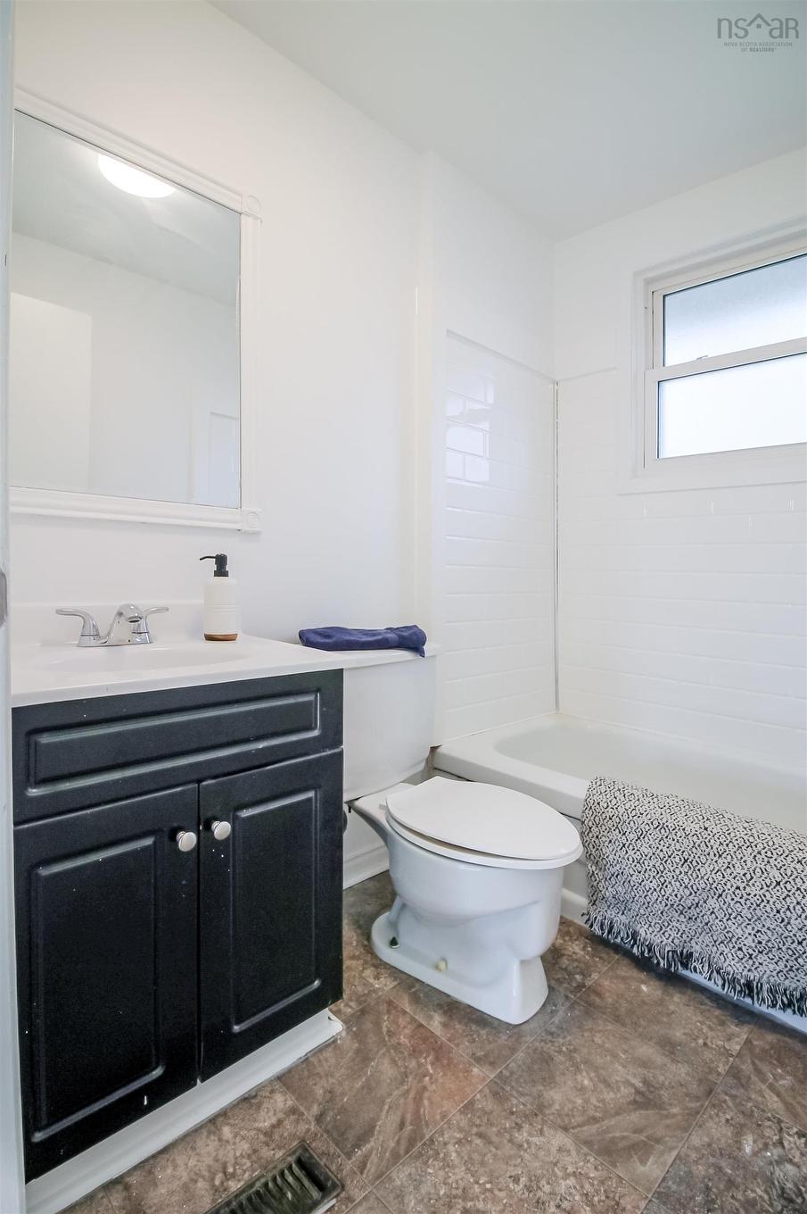 36 Regal Road, Dartmouth, NS