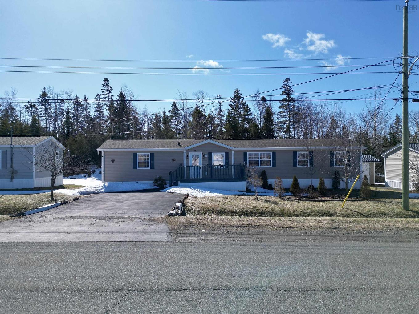25 Rogers Dr., Lower South River, NS