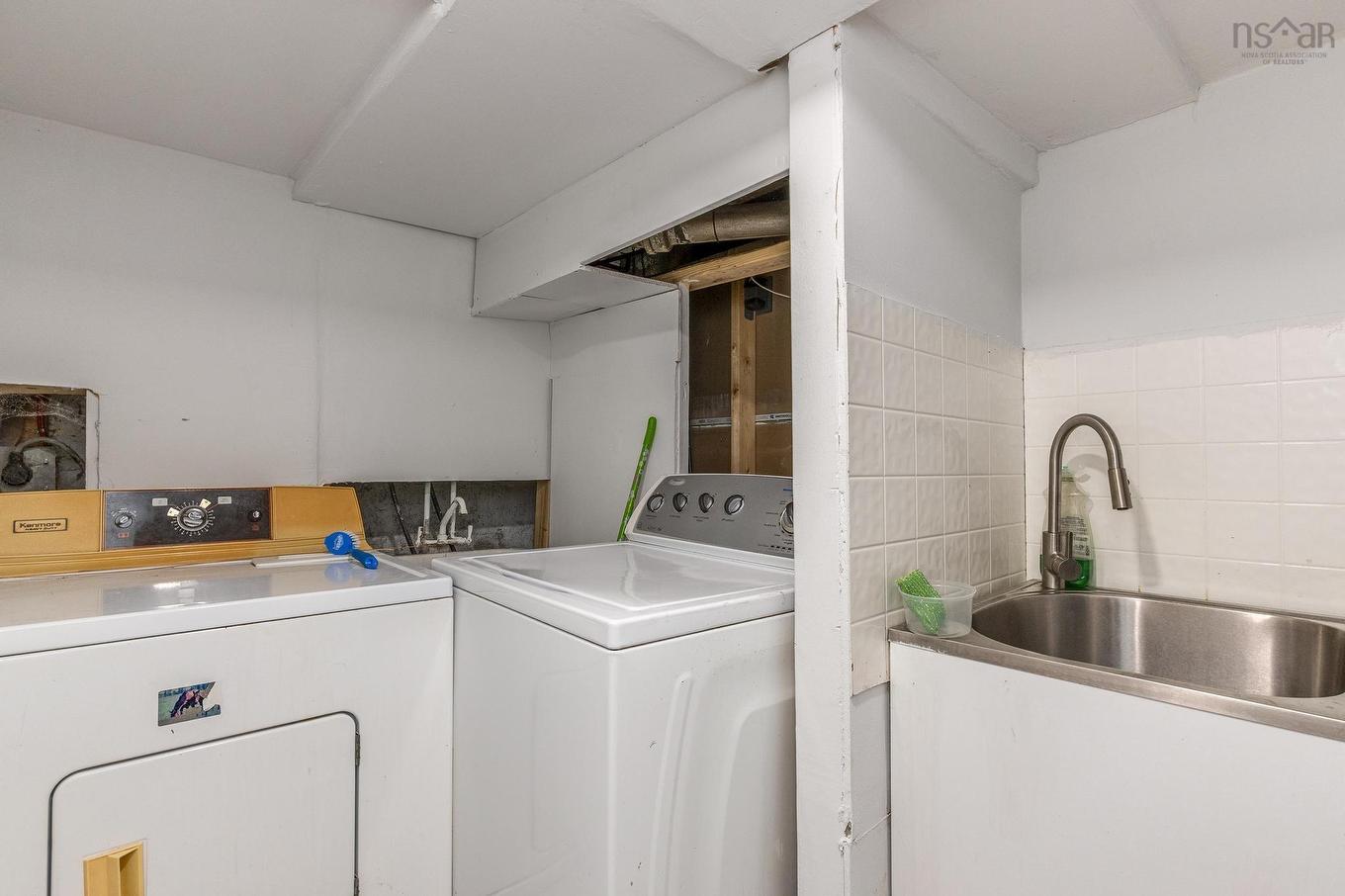 17 Melrose Avenue, Halifax, NS