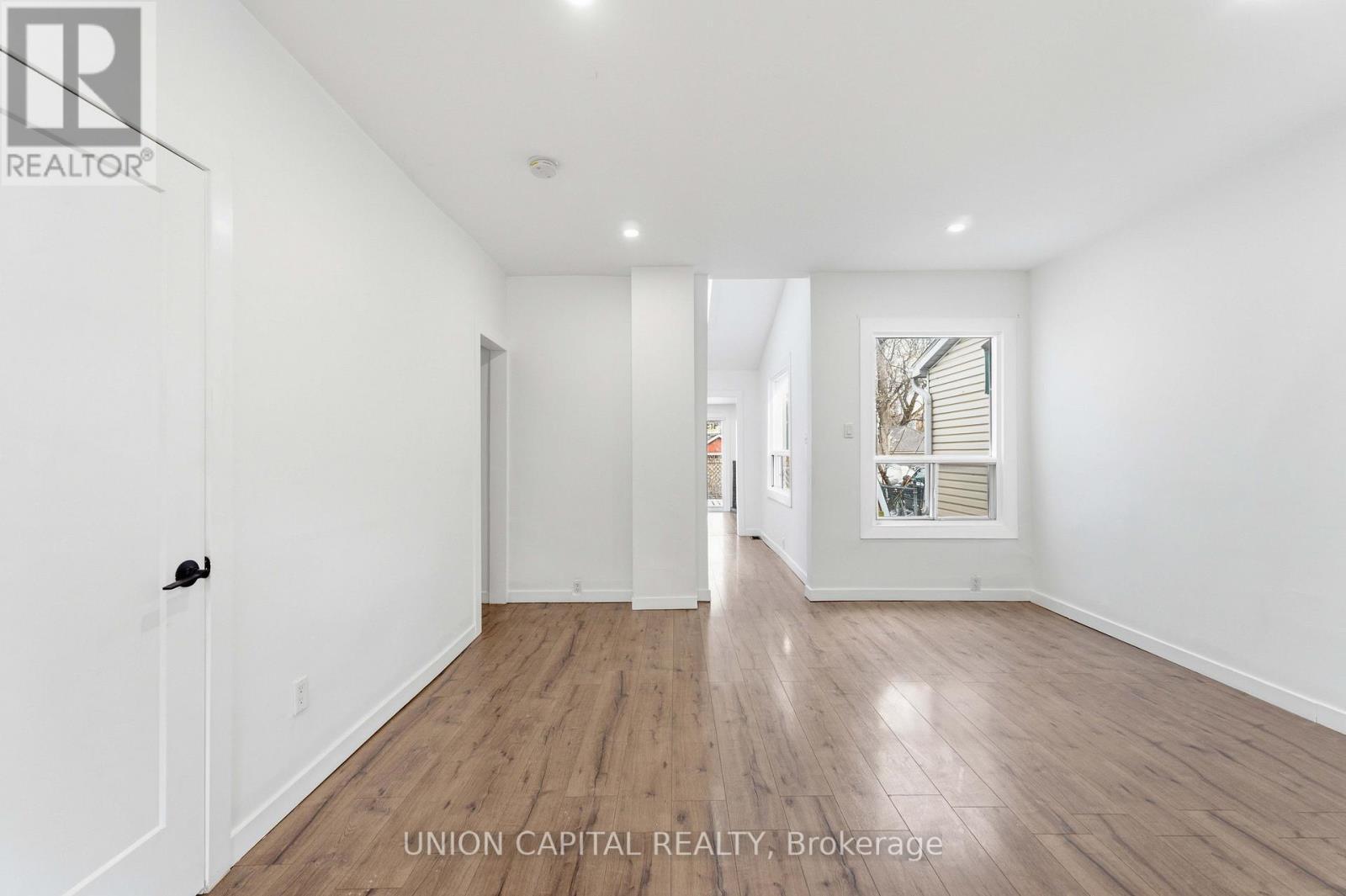 103 Case Street, Hamilton, ON - Indoor Photo Showing Other Room