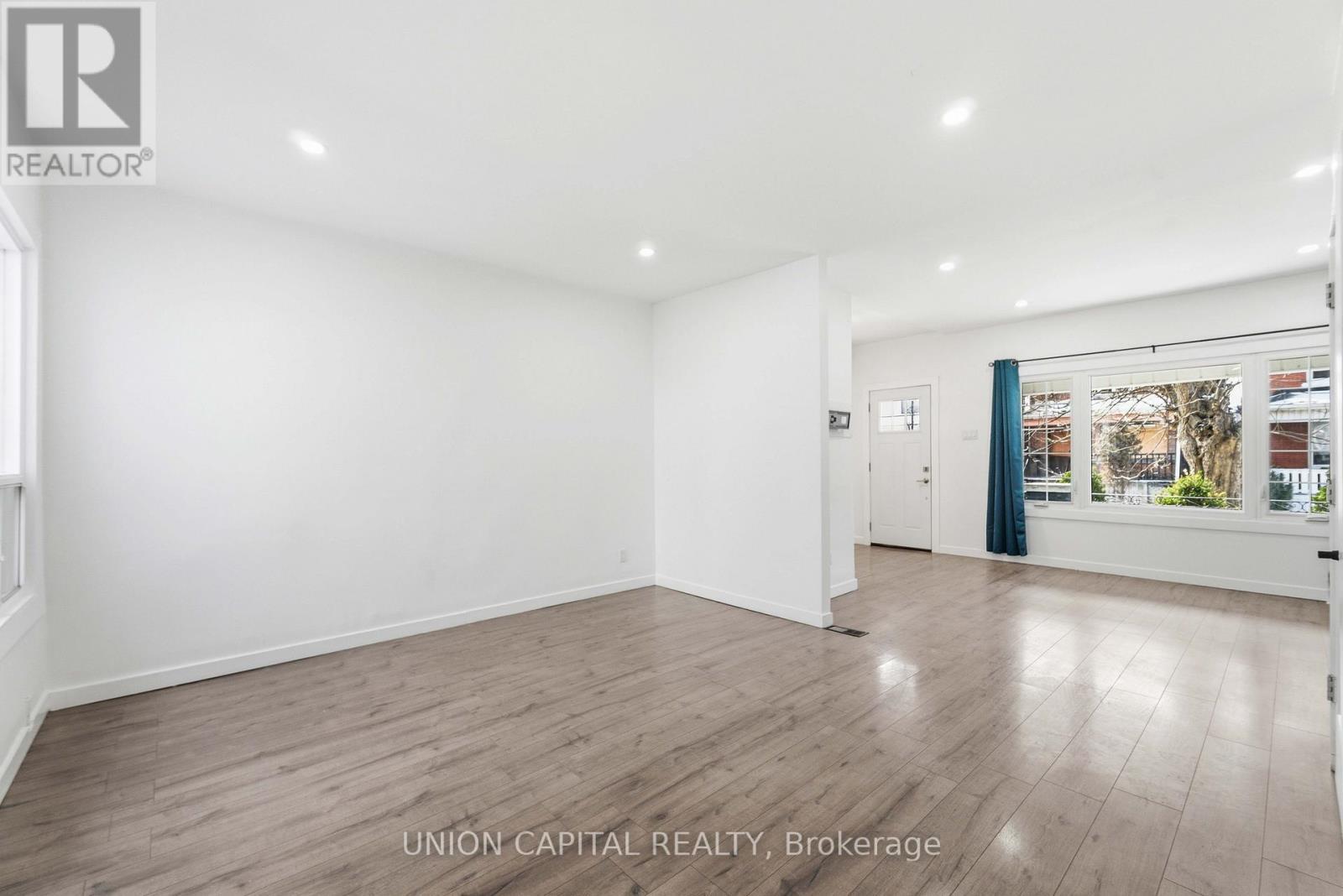 103 Case Street, Hamilton, ON - Indoor Photo Showing Other Room