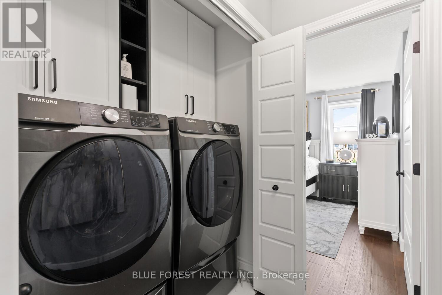 28 Weir Crescent, St. Thomas, ON - Indoor Photo Showing Laundry Room