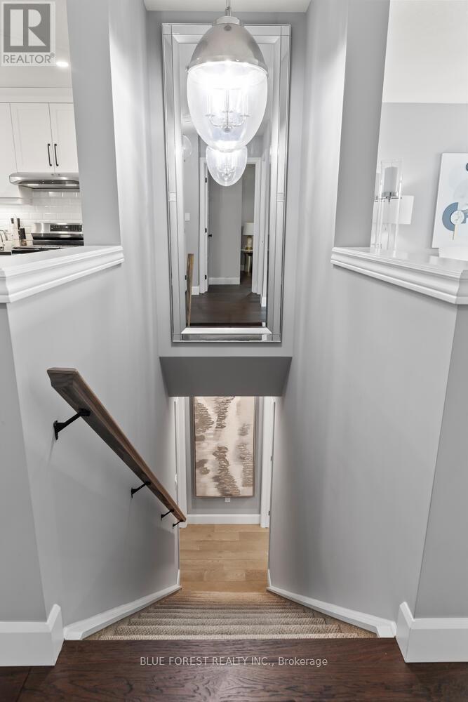 28 Weir Crescent, St. Thomas, ON - Indoor Photo Showing Other Room