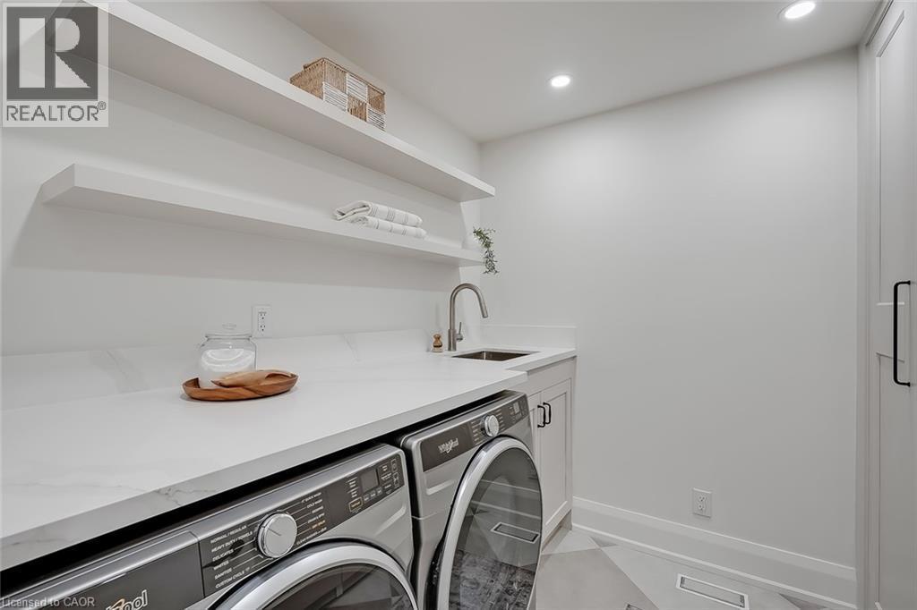 251 Glen Afton Drive, Burlington, ON - Indoor Photo Showing Laundry Room
