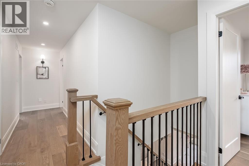 251 Glen Afton Drive, Burlington, ON - Indoor Photo Showing Other Room