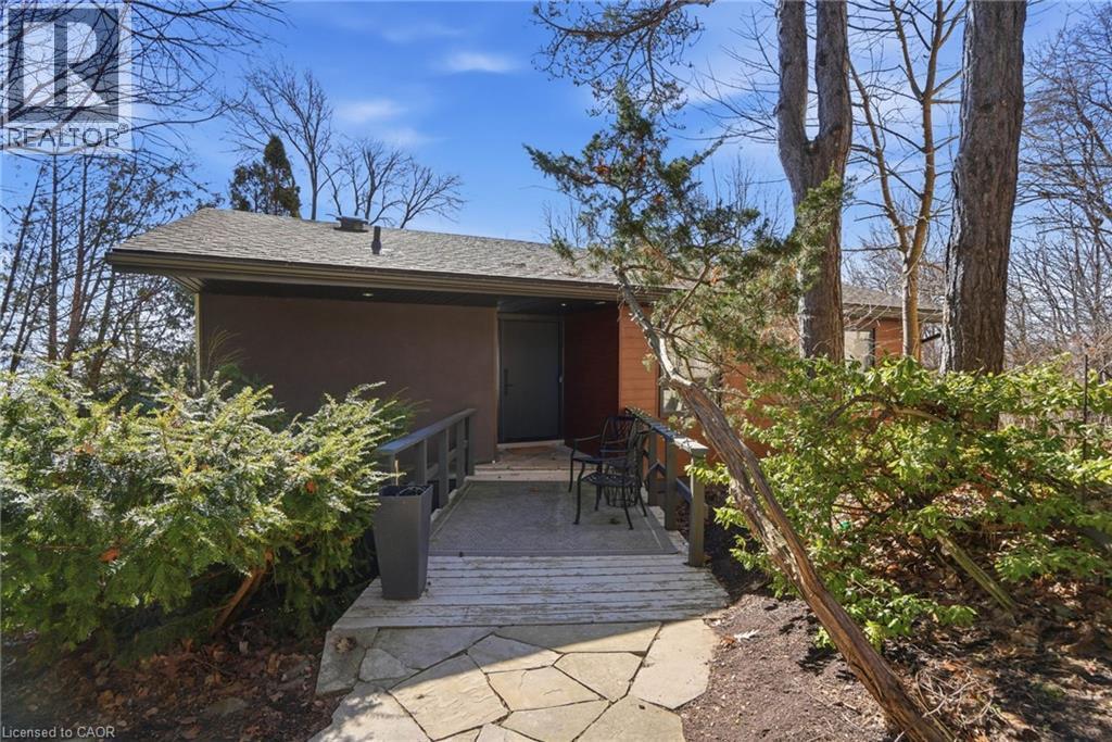 868 Danforth Place, Burlington, ON - Outdoor With Deck Patio Veranda