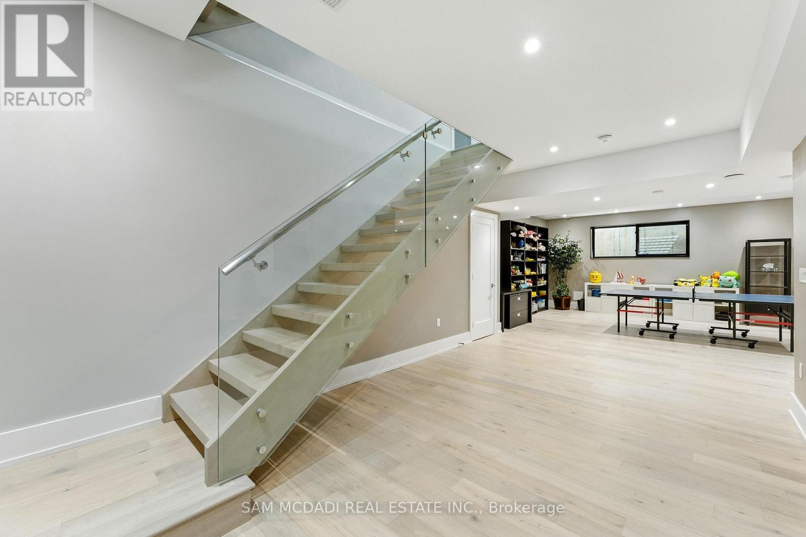 1112 Caldwell Avenue, Mississauga, ON - Indoor Photo Showing Other Room