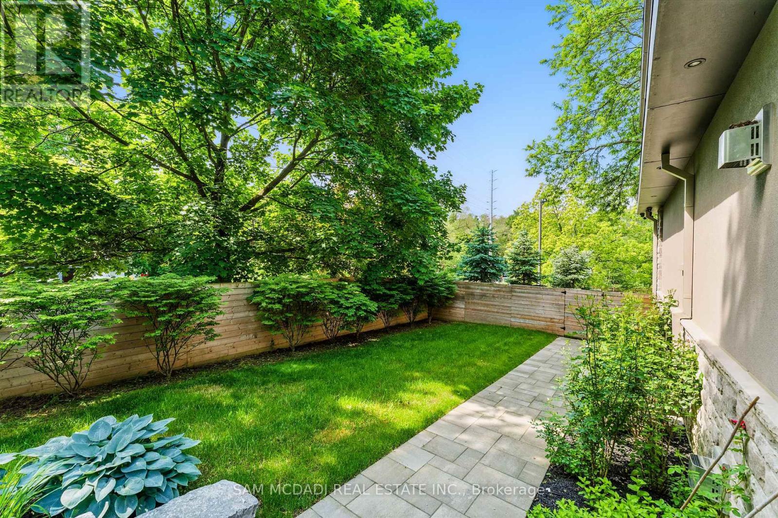 1112 Caldwell Avenue, Mississauga, ON - Outdoor