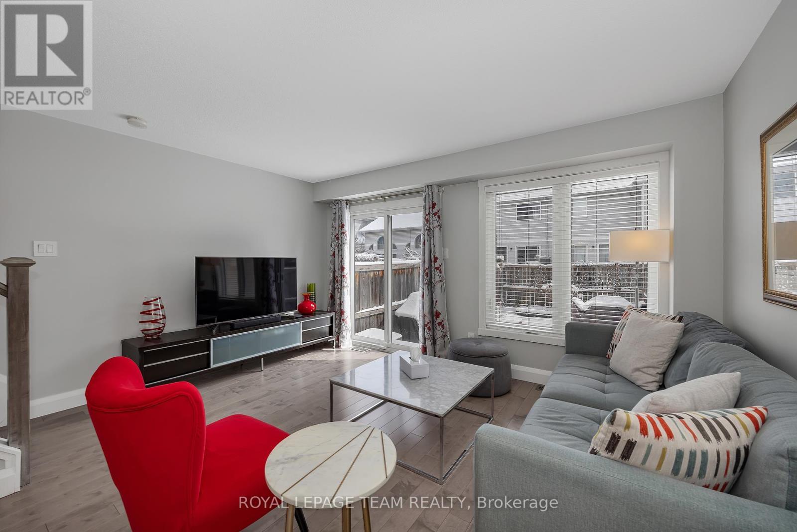 78 Grammercy Park, Ottawa, ON