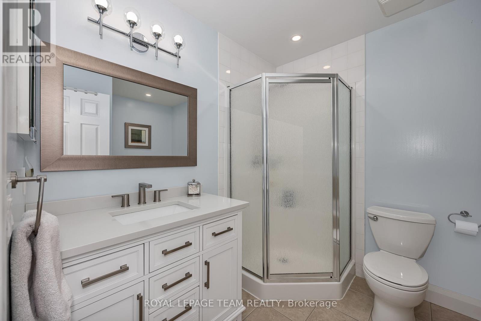 78 Grammercy Park, Ottawa, ON