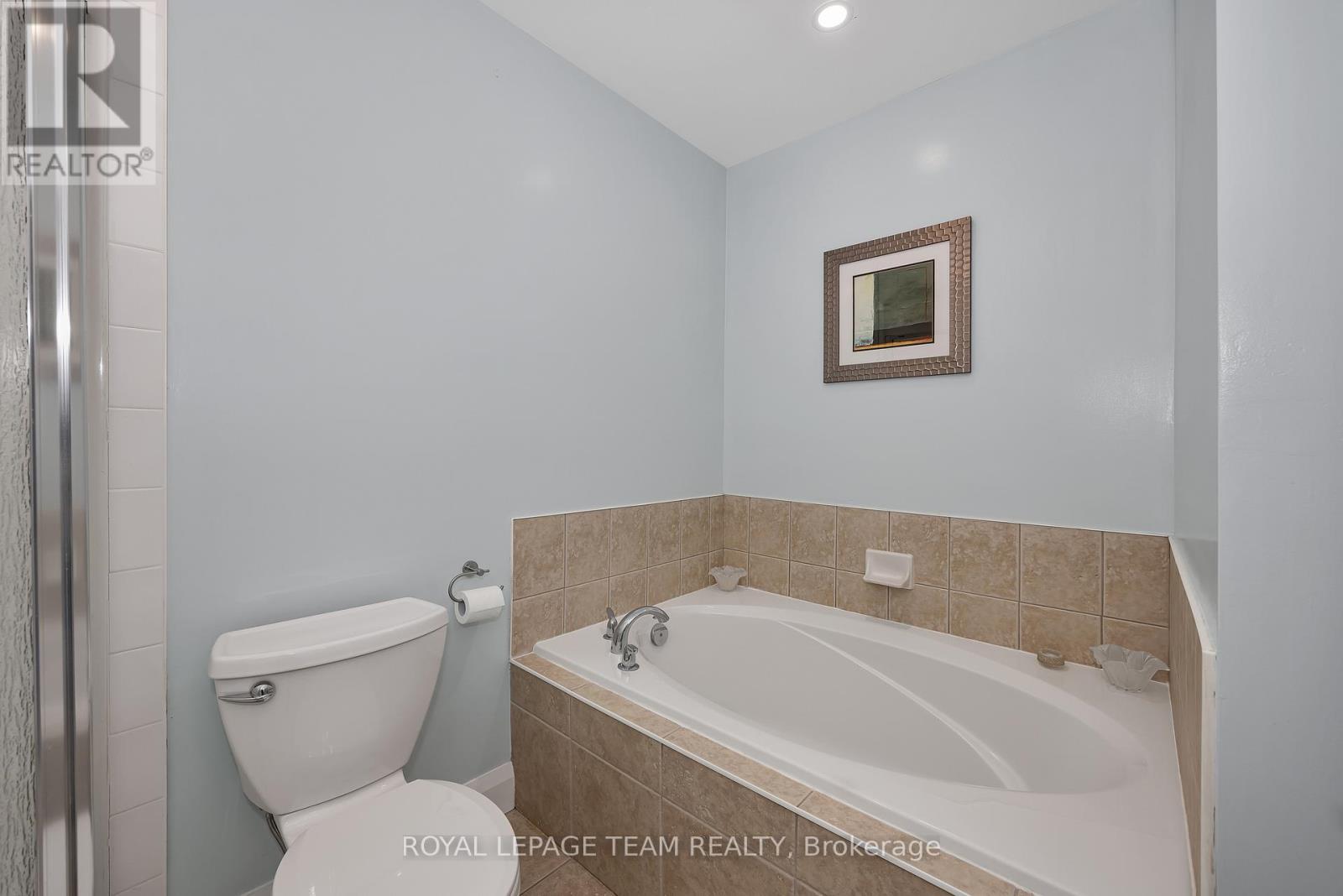 78 Grammercy Park, Ottawa, ON