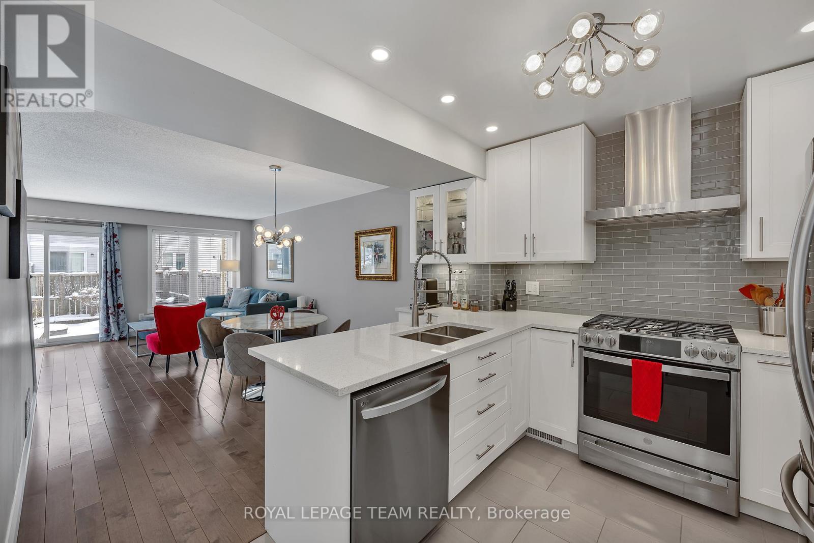 78 Grammercy Park, Ottawa, ON