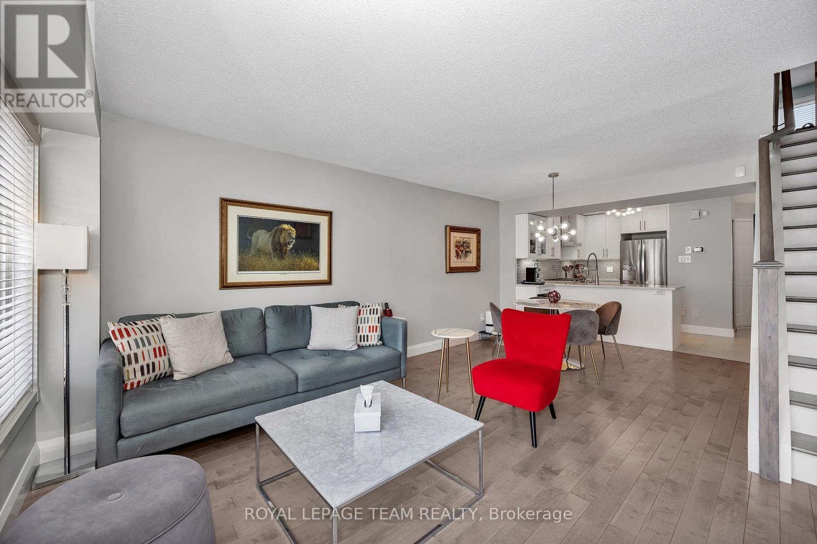 78 Grammercy Park, Ottawa, ON