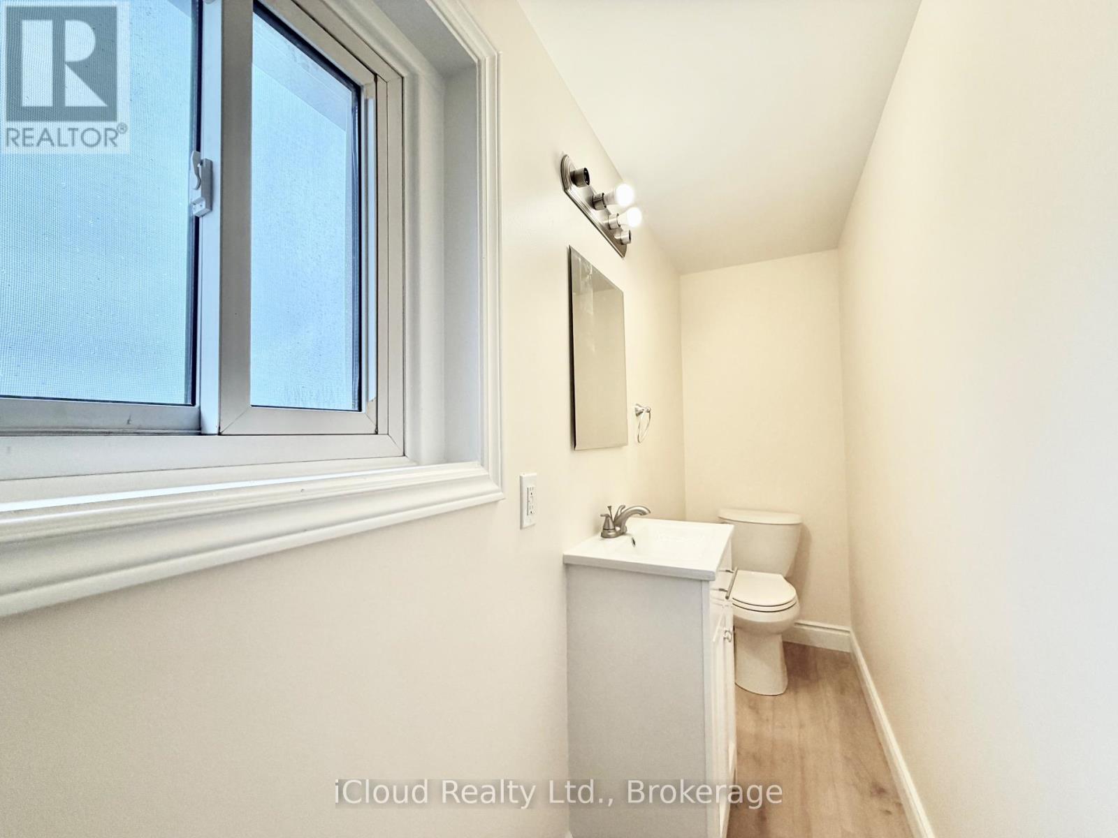405 Upper Wentworth Street, Hamilton, ON - Indoor Photo Showing Other Room