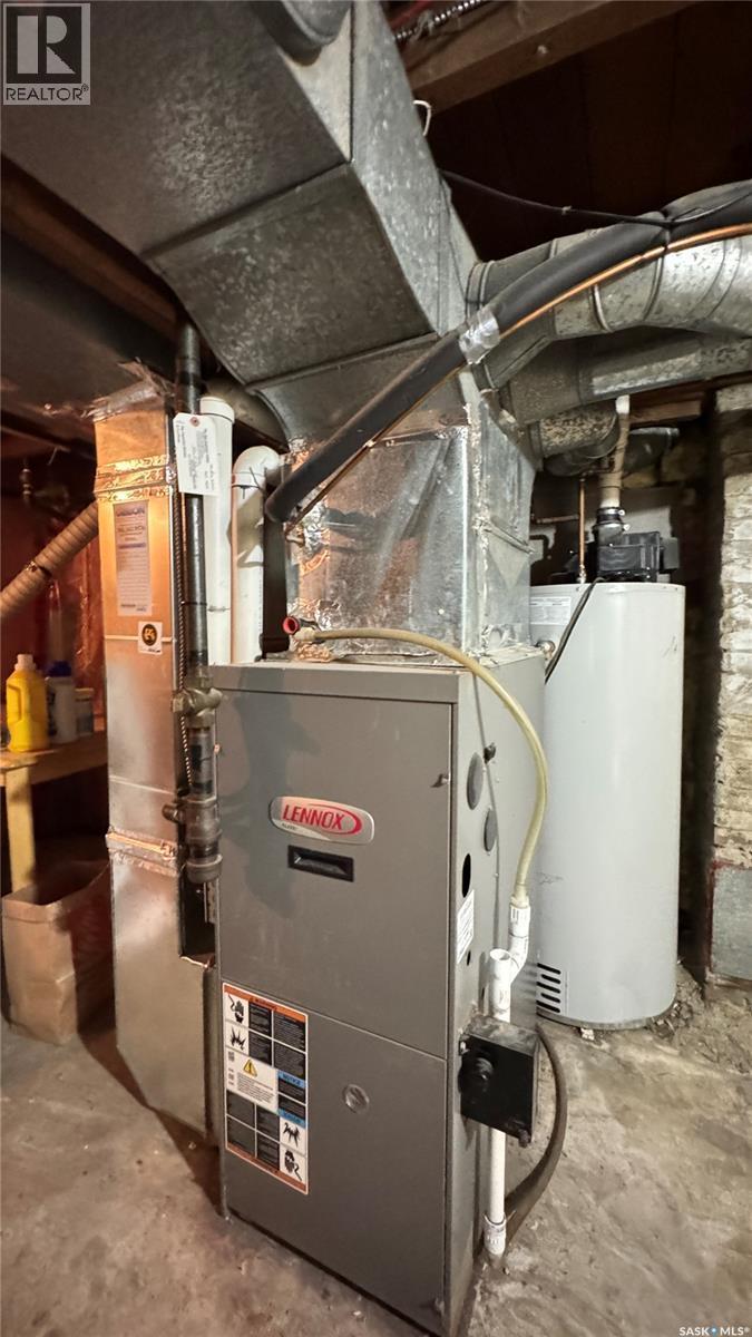 217 L Avenue N, Saskatoon, SK - Indoor Photo Showing Basement