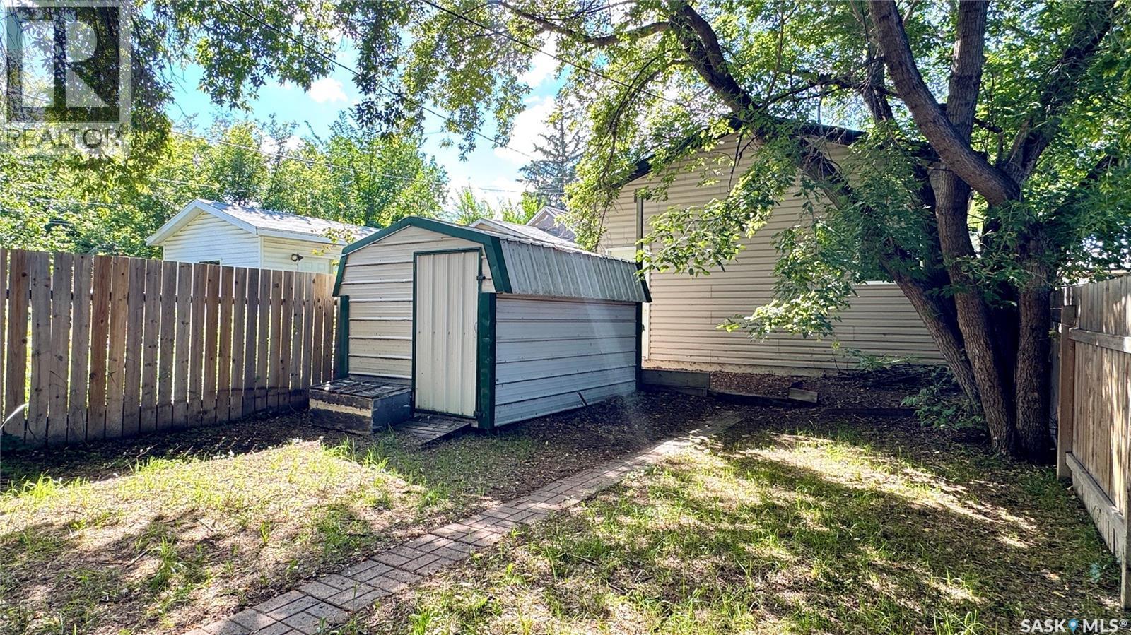 217 L Avenue N, Saskatoon, SK - Outdoor