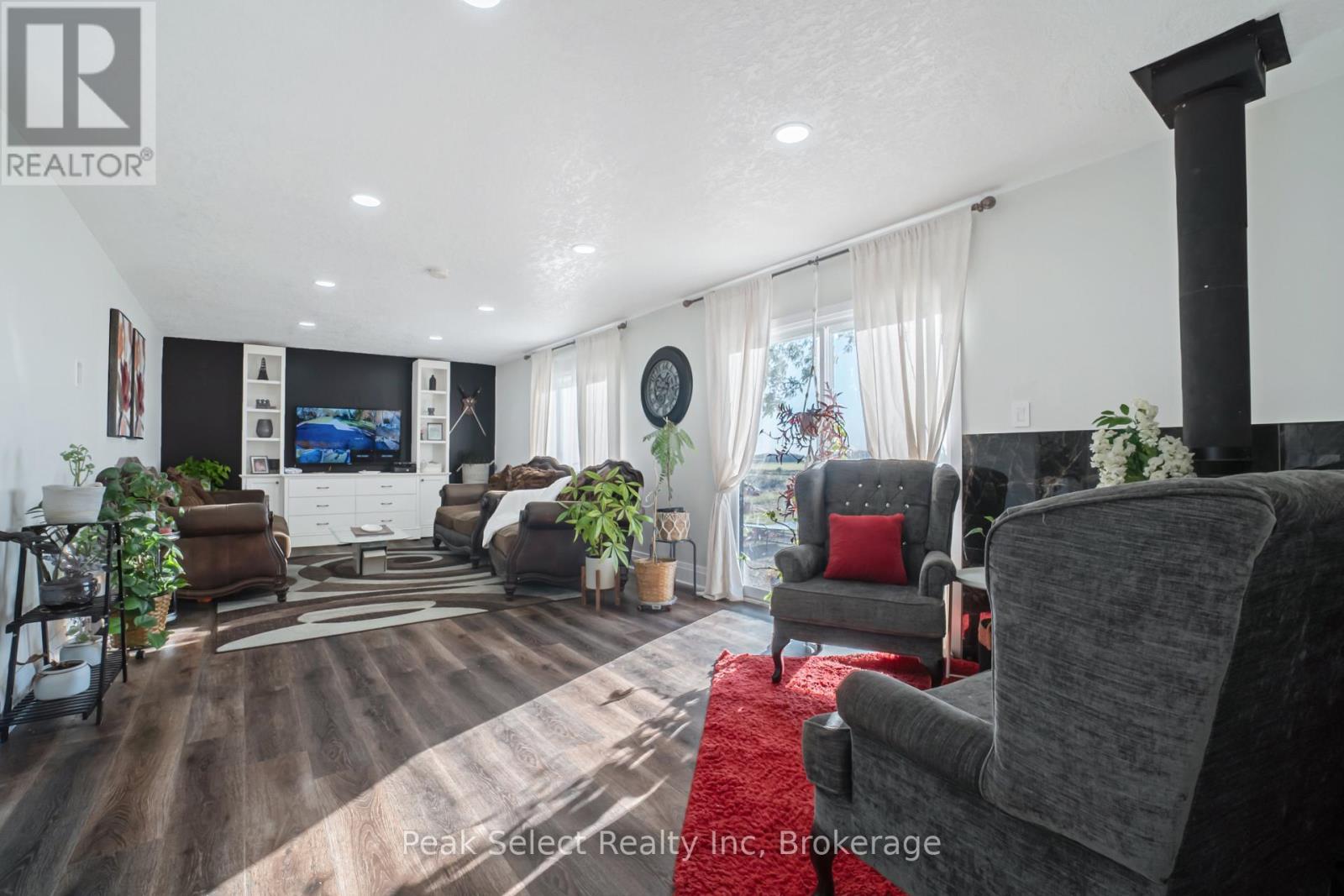 1982 Road 163, Perth South (Blanshard), ON