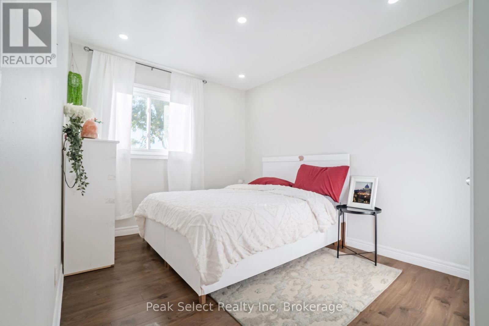 1982 Road 163, Perth South (Blanshard), ON