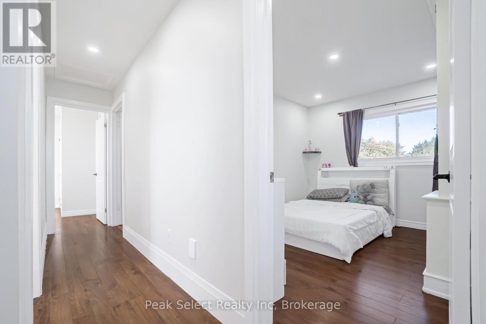 1982 Road 163, Perth South (Blanshard), ON