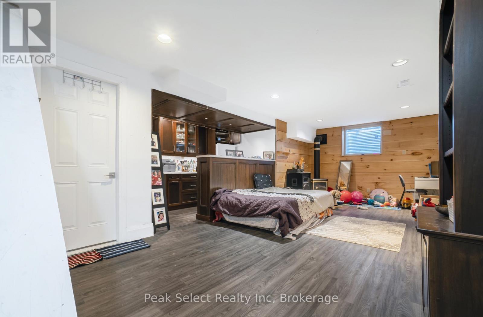 1982 Road 163, Perth South (Blanshard), ON