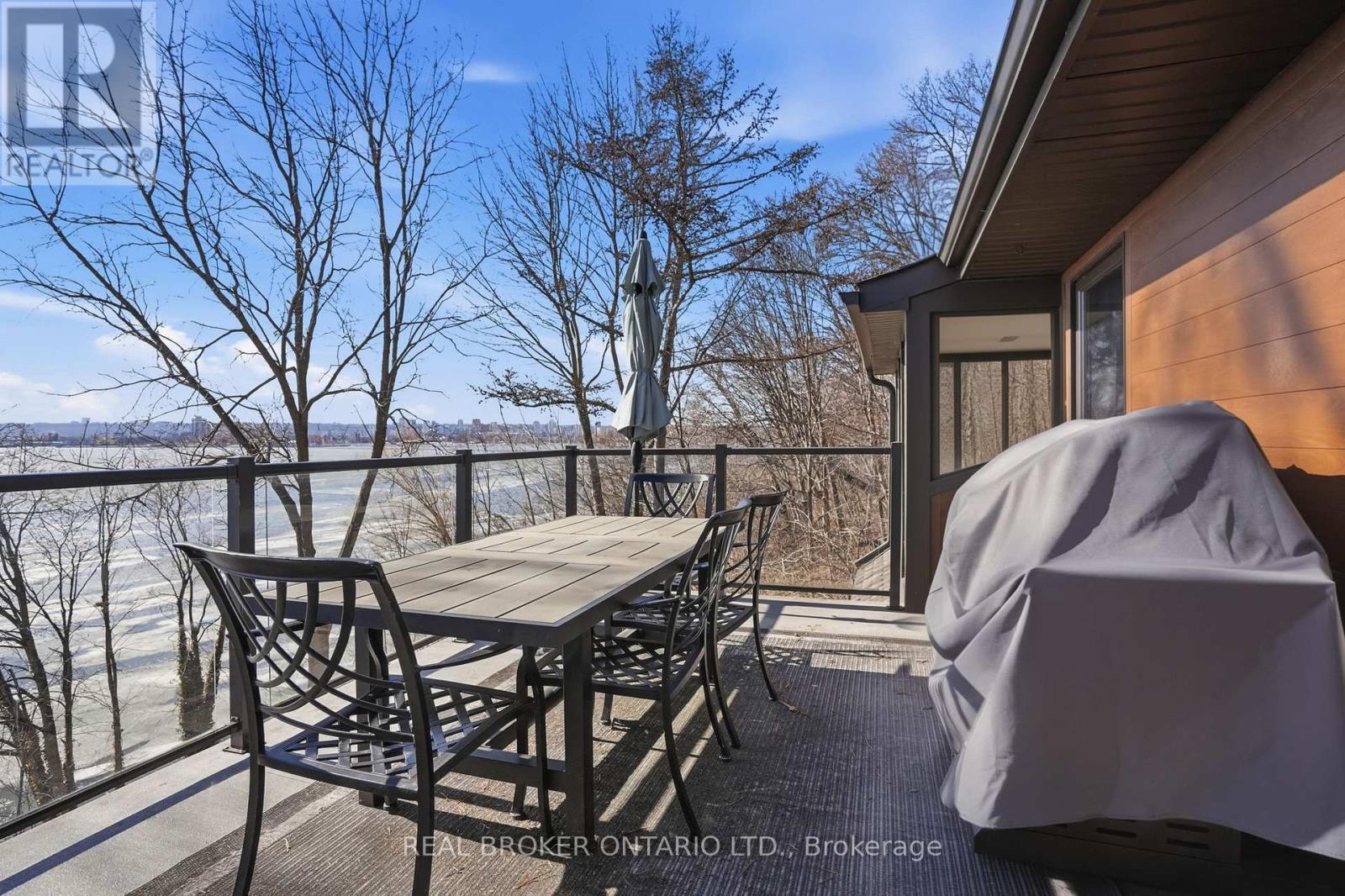 868 Danforth Place, Burlington, ON - Outdoor With Deck Patio Veranda