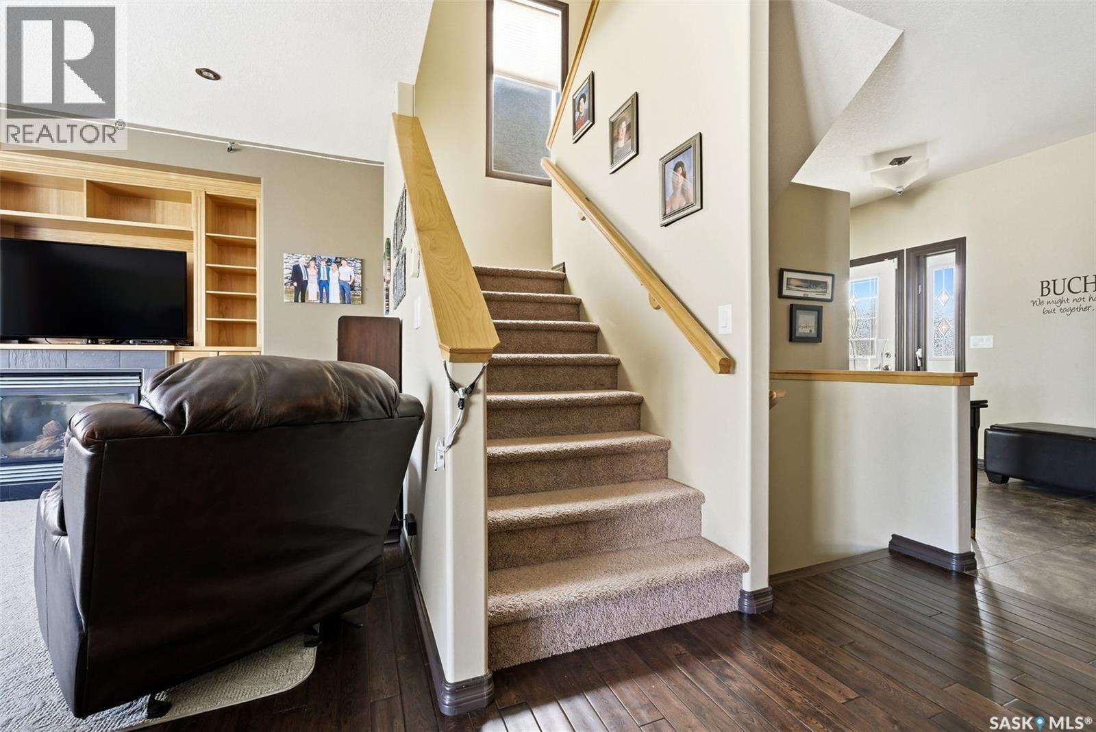 2451 Linner Bay, Regina, SK - Indoor Photo Showing Other Room