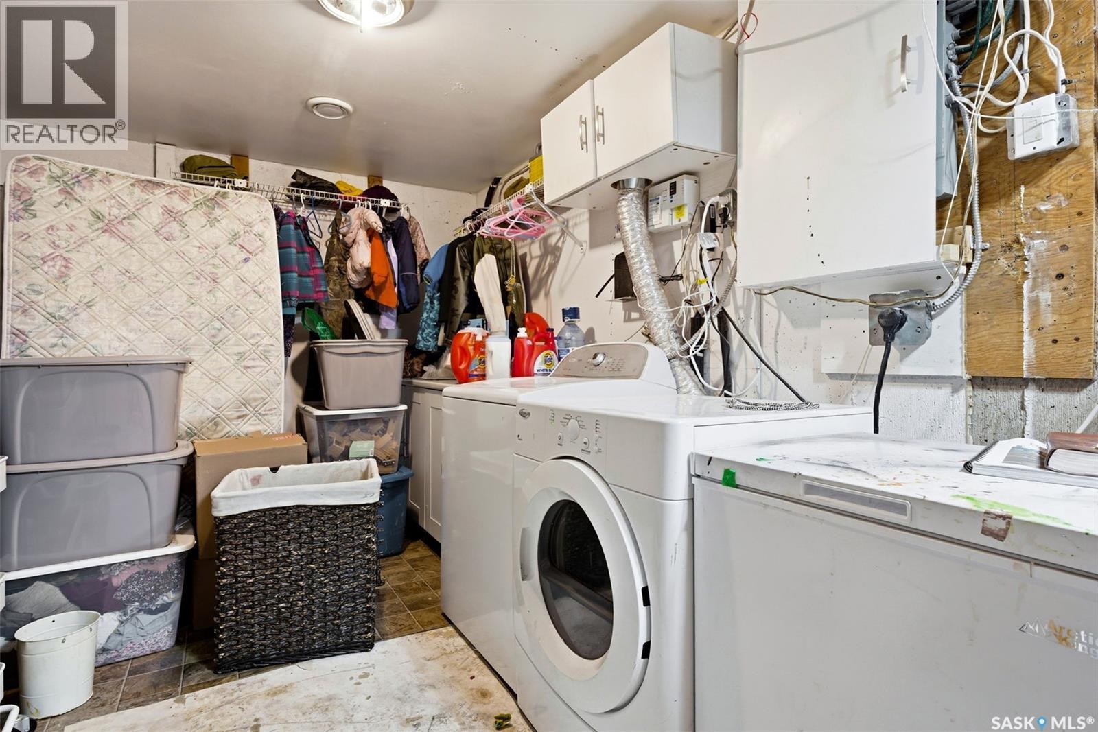 18 Marsh Crescent, Regina, SK - Indoor Photo Showing Laundry Room
