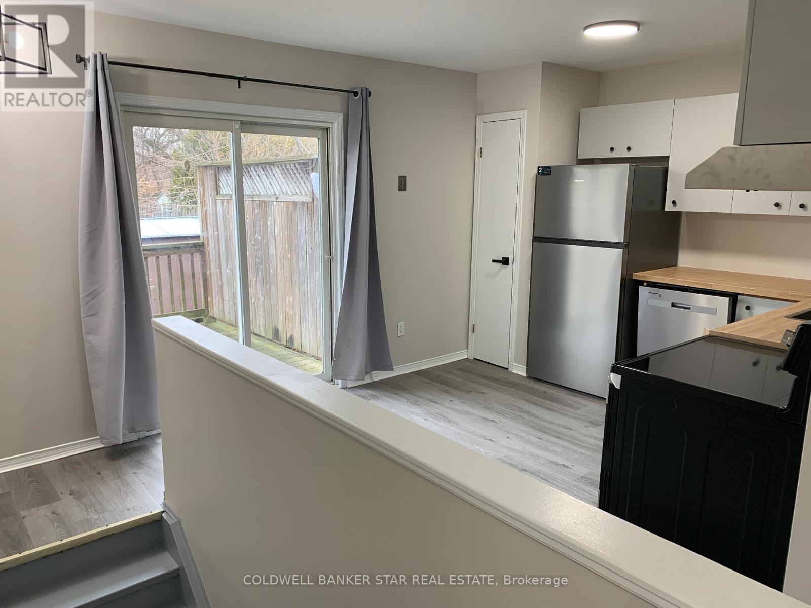 Patio Doors to Sundeck - 27 Steele Street, St. Thomas, ON - Indoor