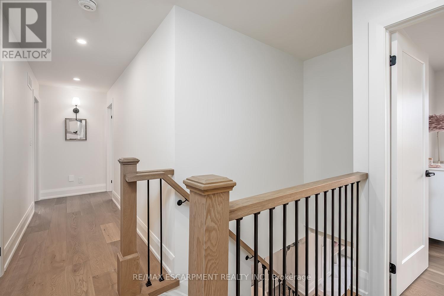 251 Glen Afton Drive, Burlington, ON - Indoor Photo Showing Other Room