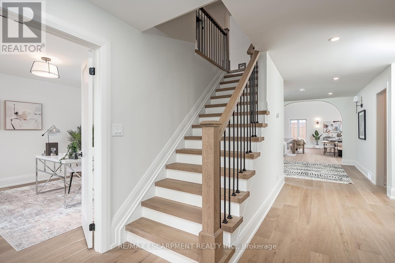 251 Glen Afton Drive, Burlington, ON - Indoor Photo Showing Other Room