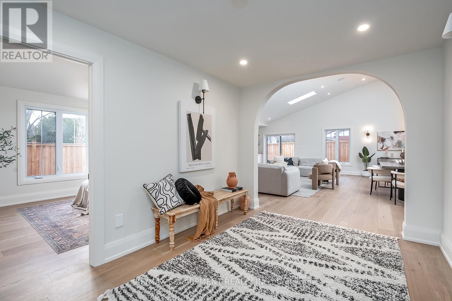 251 Glen Afton Drive, Burlington, ON - Indoor