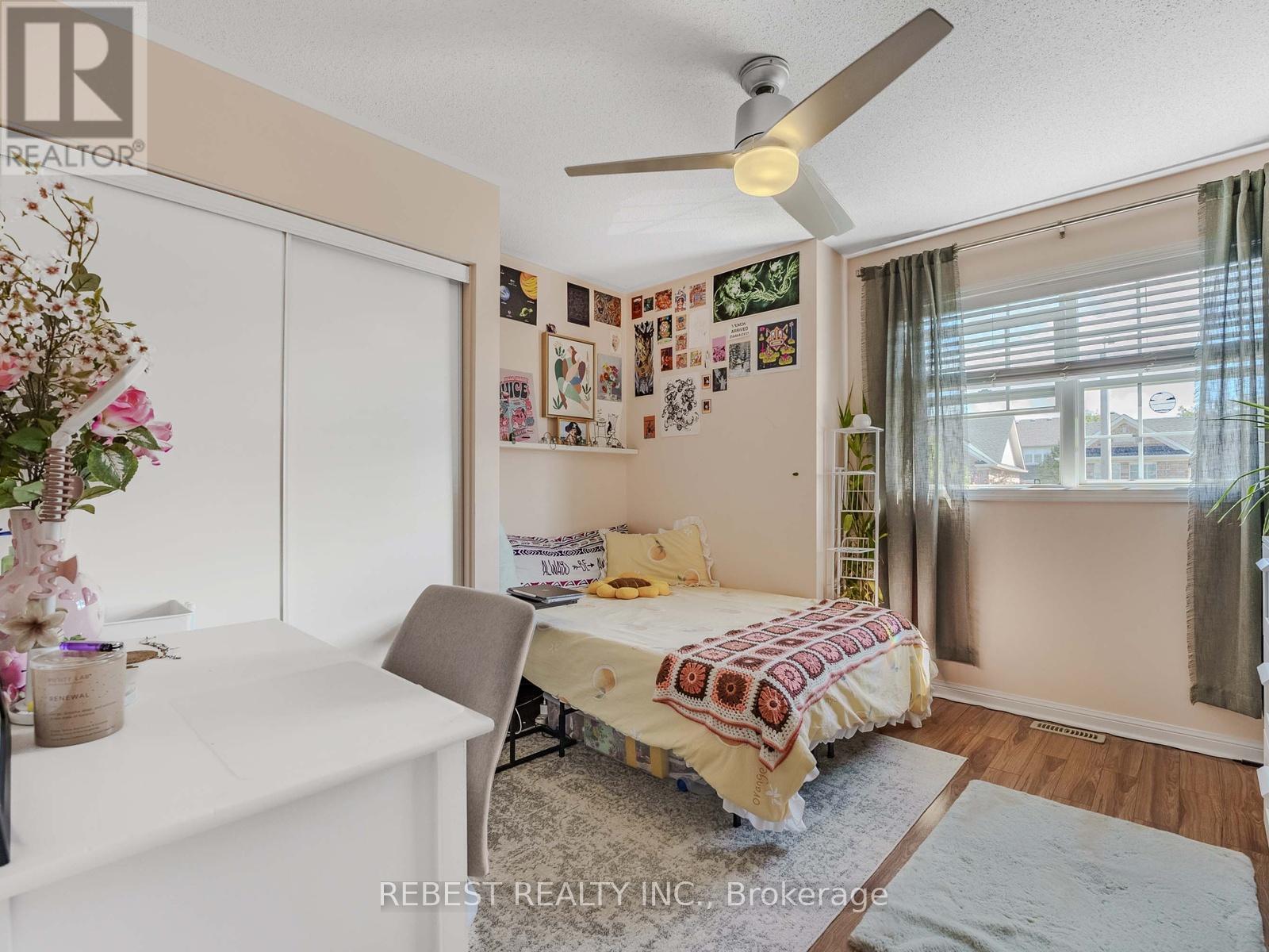 4057 Donnic Drive, Burlington, ON - Indoor Photo Showing Bedroom
