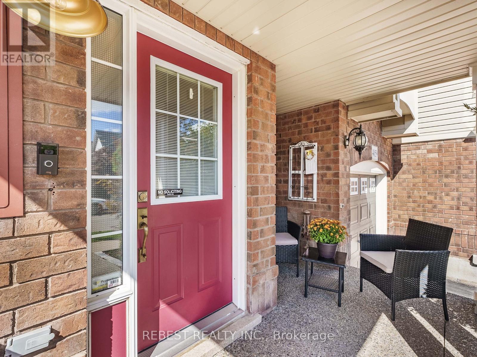 4057 Donnic Drive, Burlington, ON - Outdoor With Exterior