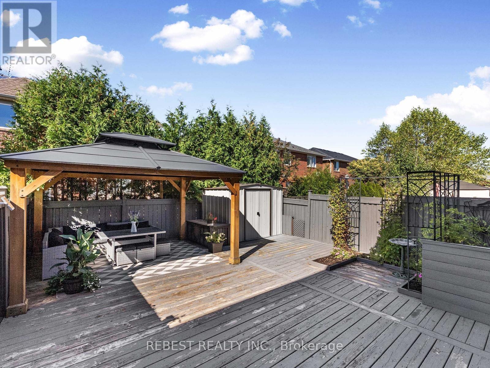 4057 Donnic Drive, Burlington, ON - Outdoor With Deck Patio Veranda