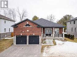15 EMERALD STREET Wasaga Beach, ON L9Z 0K8