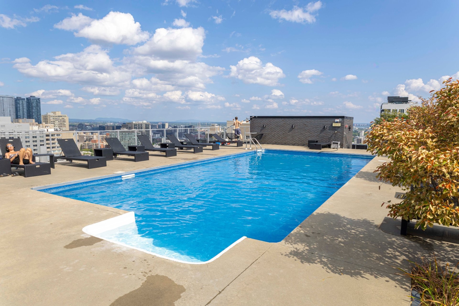 Pool - 562-1414 Rue Chomedey, Montréal (Ville-Marie), QC - Outdoor With In Ground Pool