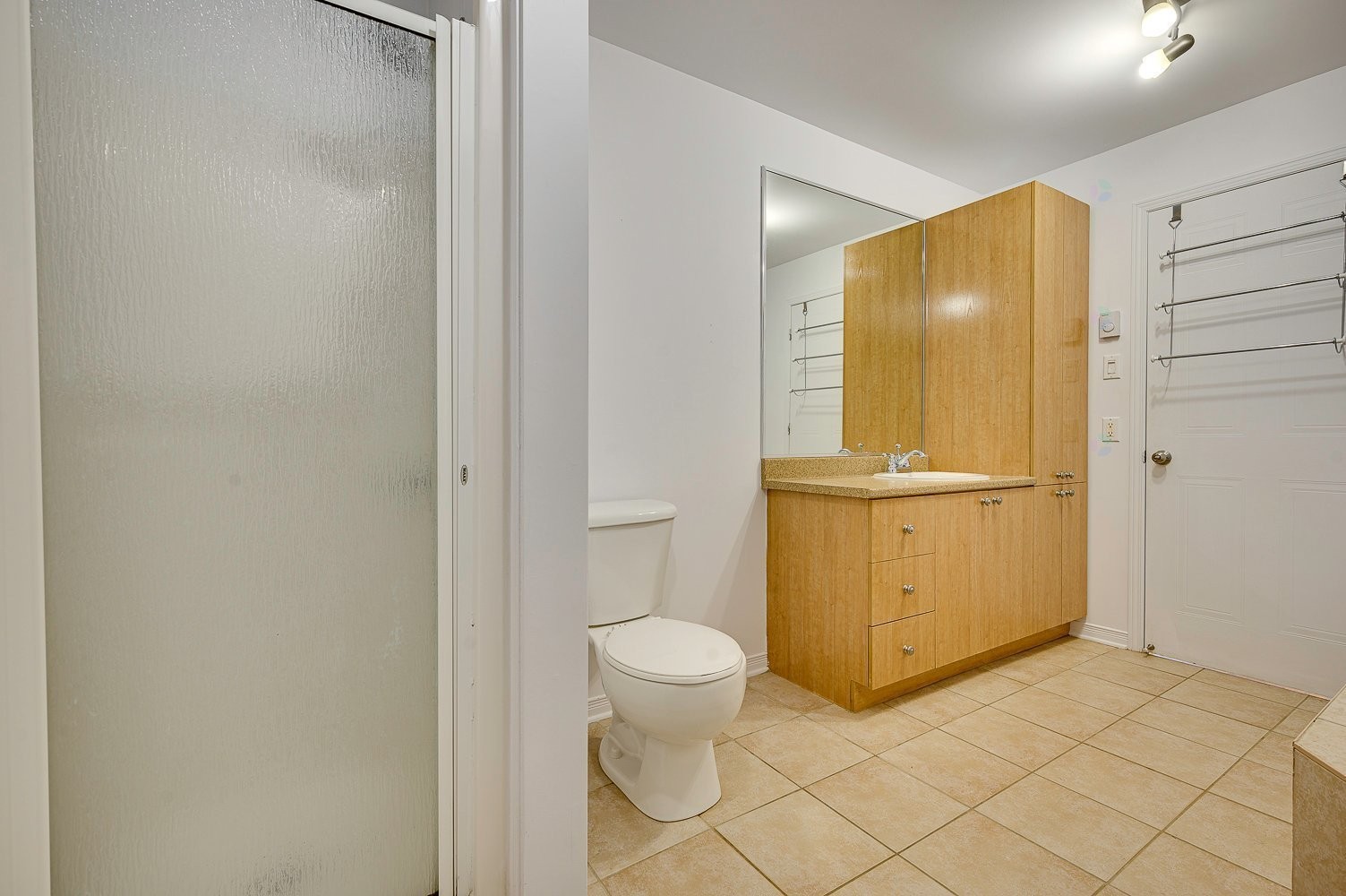 Salle de bains - 11397 Rue Maisonneuve, Mirabel, QC - Indoor Photo Showing Bathroom
