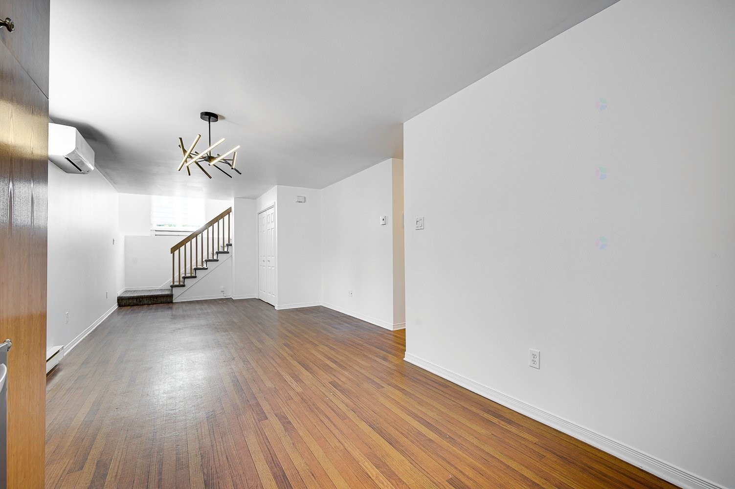 Vue d'ensemble - 11397 Rue Maisonneuve, Mirabel, QC - Indoor Photo Showing Other Room