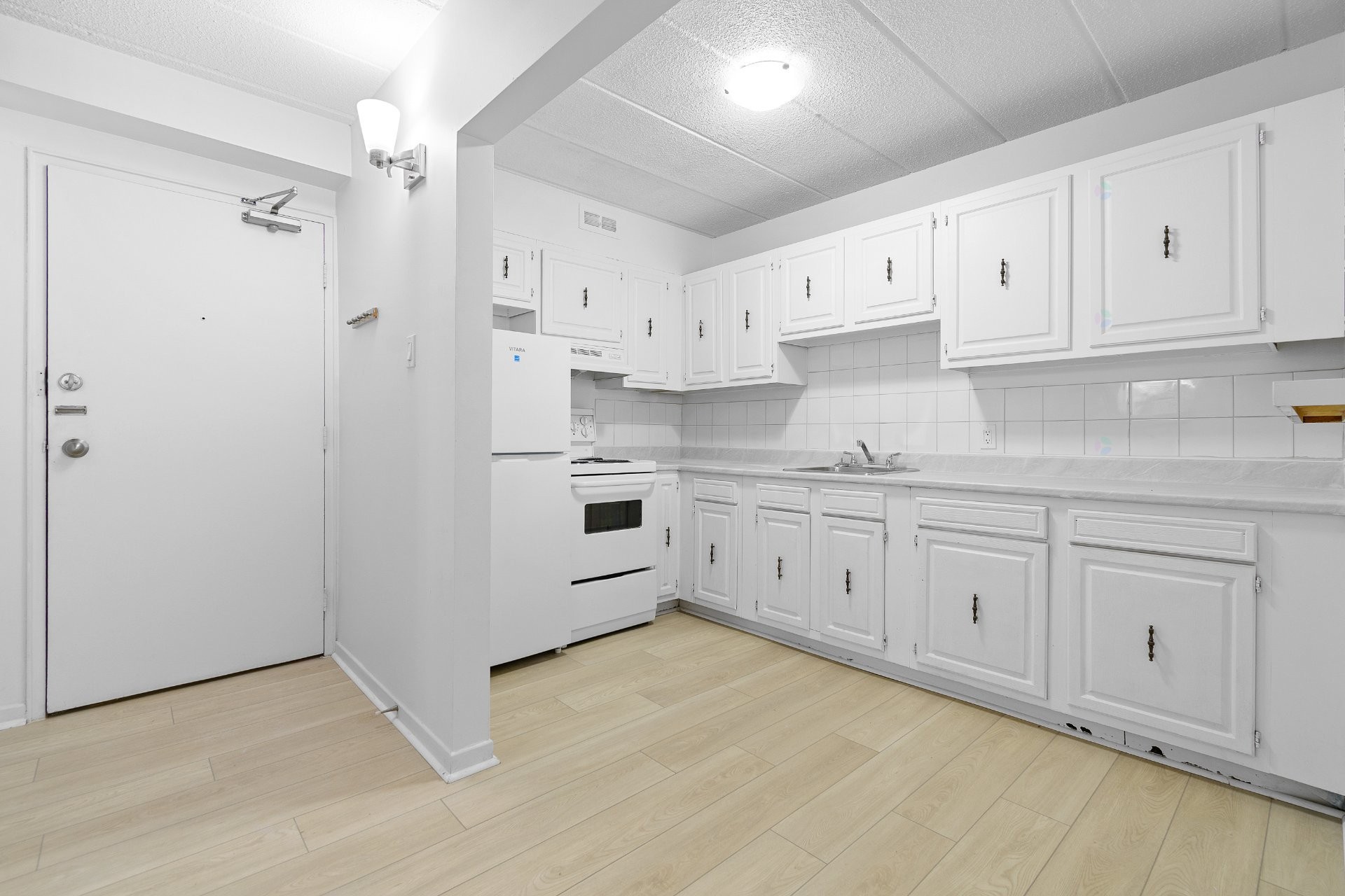 Overall view - 27 Boul. De Lucerne, Gatineau (Aylmer), QC - Indoor Photo Showing Kitchen