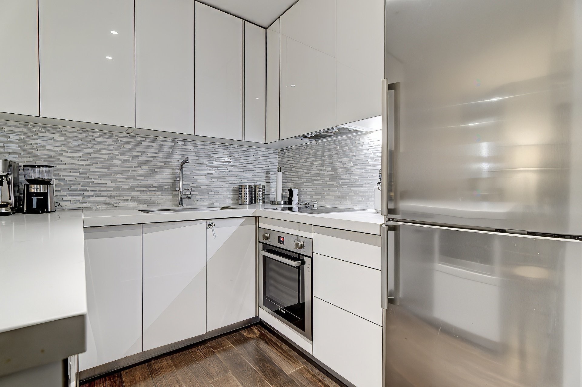 Kitchen - 2009-1188 Av. Union, Montréal (Ville-Marie), QC - Indoor Photo Showing Kitchen With Upgraded Kitchen